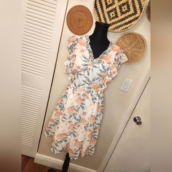 LAST ONE! Floral Mini Dress With Flutter Sleeves - Picture 5 of 12